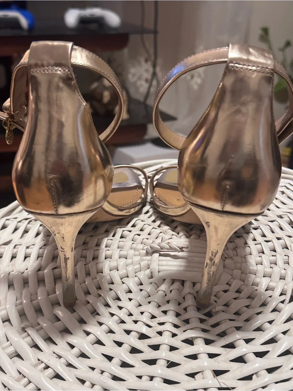 Tory Burch Women’s Metallic Rose Gold Ankle Strap Heels Size 8M Leather